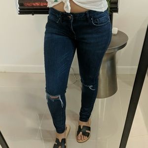 Forever 21 ripped skinny jeans